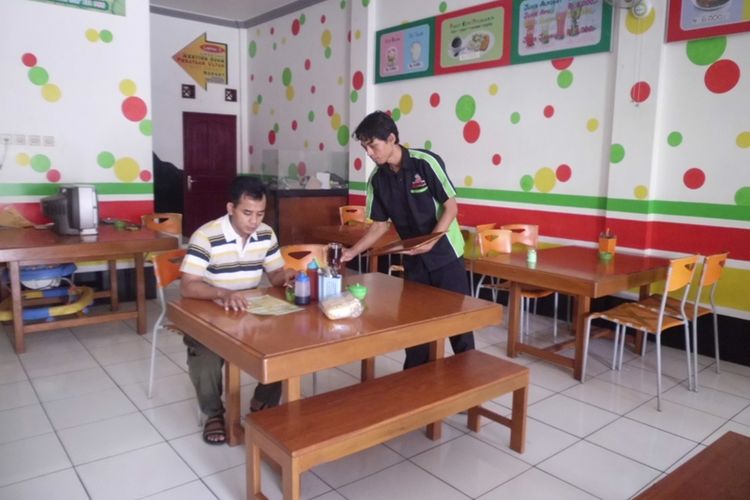 Rasa Legenda di Tepi Pantai Cilacap: Kedai Fergus